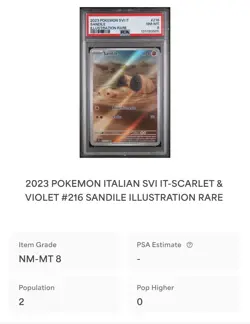 POKEMON PSA 8 SANDILE ILLUSTRATION RARE 216/198 SCARLATTO e VIOLETTO ITALIANO - Image 4
