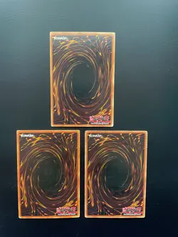 Yugioh Fake Trap SDJ-049 Common Unlimited Edition Damaged X3 - Image 2