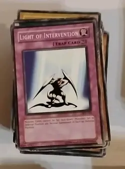 Yu-Gi-Oh/Bundle Job Lot/ 1000+ Cards /Circa 1996 / HEAVILY PLAYED Condition - Image 4