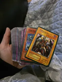 USED VINTAHE Yu-Gi-Oh! 1996TCG Konami Mixed Card Lot - Image 1