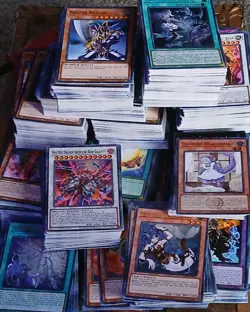 1000 Yu-gi-oh Card Lot - Image 1