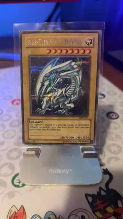 Yugioh Blue Eyes White Dragon DDS-001 and Dark Magician DDS-002 - Image 1