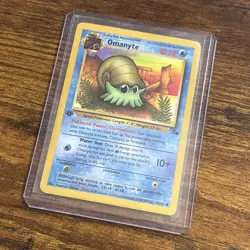 Pokemon TCG Omanyte Fossil 1st Edition Common Card 52/62 - Image 3