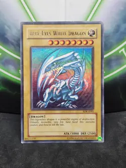 Yugioh Blue-Eyes White Dragon SDK-E001 Ultra Rare LP/MP - Image 1