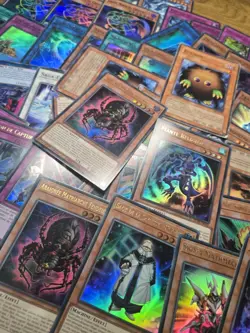 Lot 60 cartes Yu-Gi-Oh! ⭐ Ultra Rare / Super Rare / Rare / Communes - Cartes... - Image 4