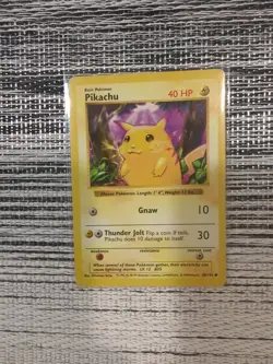 Pikachu (Yellow Cheeks) 58/102 Shadowless Pokemon Base Set Card - Image 1