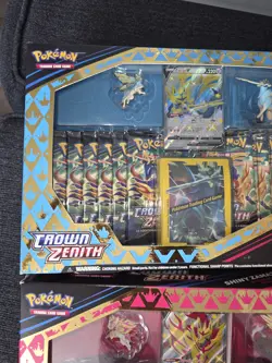 Pokemon Shiny Zacian & Shiny Zamazenta Crown Zenith Premium Figure Collection - Image 2