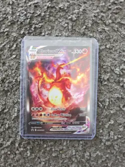 Charizard VMAX SWSH261 SWSH: Sword & Shield Promo Cards Holo - Image 1