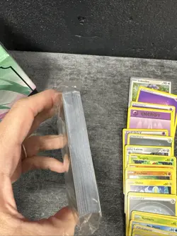 lot of 150 Plus pokemon cards - Image 5