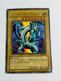 BLUE-EYES WHITE DRAGON LOB-001 UNLIMITED Light Foil Bleed YU-GI-OH - Image 1
