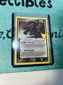 Pokemon TCG Umbreon Gold Star 17/17 Celebrations Holo - Image 1