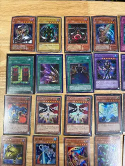 Yugioh OCG Japanese Vintage Holos Trading Cards Collection Lot 30 Cards #2 - Image 2
