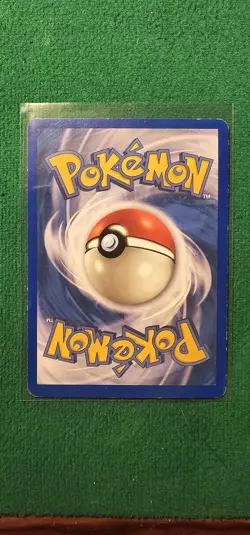 Pokemon TCG Machamp Reverse Holo Legendary Collection #15/110 individual card - Image 2