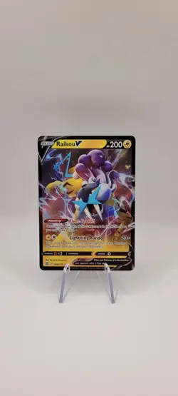 Pokemon TCG: Raikou V 048/172 Brilliant Stars Full Art Ultra Rare Holo Card NM - Image 1