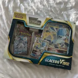 Pokemon TCG - Glaceon V Star Special Collection Boxed Set Trading Cards 2022 - Image 2