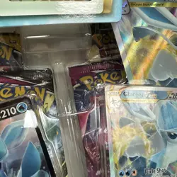 Pokemon TCG - Glaceon V Star Special Collection Boxed Set Trading Cards - Image 3