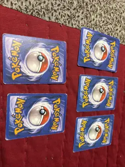 Vintage 2009 Pokemon/Nintendo Charizard (5)Card Lot 20/47-143-147 Heavily Played - Image 3