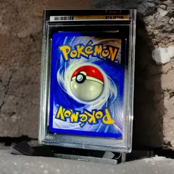 2005 EX Emerald Medicham Ex Holo 95/106 Pokemon Ultra Rare PSA 8 NM-MT Clean - Image 2