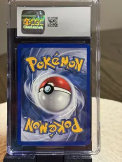 CGC 8 Milotic Reverse Holo Rare EX Emerald 2005 Pokemon Card #8 - Image 2