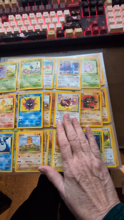 POKEMON VINTAGE TCG Cards - HUGE COLLECTION- 128 Cards, few holo - EXCELLENT - Image 2