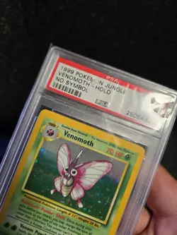 PSA 9 Mint Pokemon 1999 Unlimited Holo Venomoth Jungle No Symbol Error #13 Rare! - Image 3