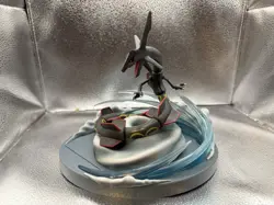 Pokemon Shiny Rayquaza Figure Hidden Fates Premium Card Holder Mint Condition - Image 2