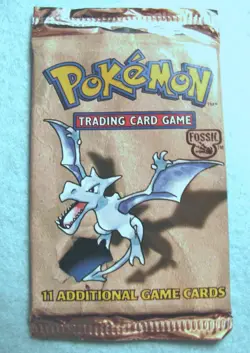 Pokemon Unopened Fossil Booster Pack 11 Cards Factory Sealed 1999 - Image 4