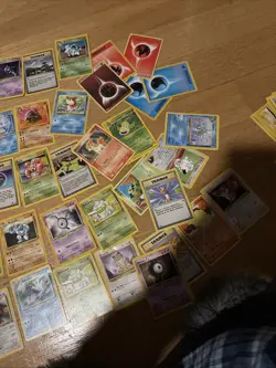 Pokemon TCG Mixed Lot Assorted Card Selection [50 Cards] - Image 5