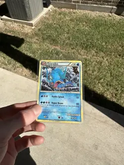 Pokemon 2010 HeartGold & SoulSilver Trainer Kit Gyarados #30/30 LP Holo Bleed - Image 2