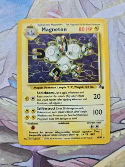 Magneton, 11/62, Fossil, Vintage, Holo Rare, HP, Pokemon Card TCG - Image 1