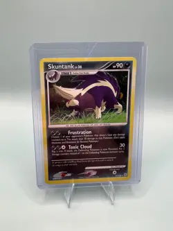 Skuntank - 2007 Diamond and Pearl 15/130 Rare Holo Pokemon TCG - Image 1