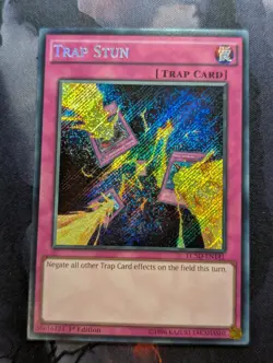 YuGiOh Trap Stun Secret Rare 1st Edition LC5D-EN141 - VLP - Image 1