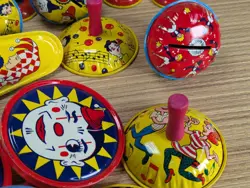 Huge Vintage Lot 26 Tin Toy Noise Maker Clacker Kirchhof Life Of The Party Metal - Image 4