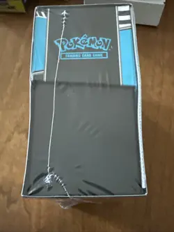 Pokemon TCG Black Bolt S&V Elite Trainer Box ETB New/Sealed *Tear In Shrink* - Image 5