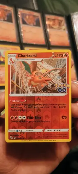 Charizard 010/078 Pokemon GO Reverse Holo - Image 1