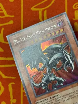 YUGIOH RED-EYES BLACK METAL DRAGON PRISMATIC SECRET RARE LIGHT PLAY FMR-001 - Image 4