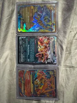 pokemon cards Charizard trio - Image 1