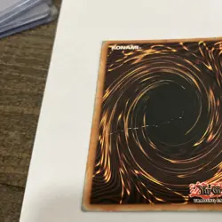 Yu-Gi-Oh! Blue-Eyes White Dragon SKE-001 Super Rare Holo Unlimited - Image 3