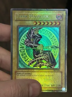 Yugioh Dark Magician SDY-006 Ultra Rare HEAVY HOLO BLEED NAME SHIFT ERROR - Image 3