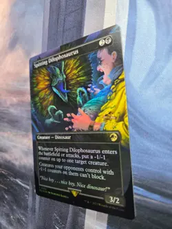 Spitting Dilophosaurus (Borderless) FOIL Universes Beyond: Jurassic World - Image 2