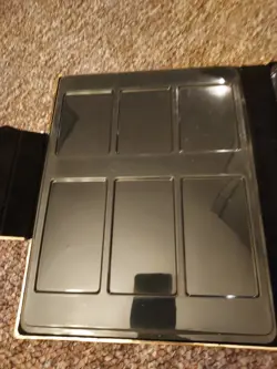 YuGiOh! TCG Master Collection Volume 1 Binder - Empty, no Cards! See photos! - Image 5