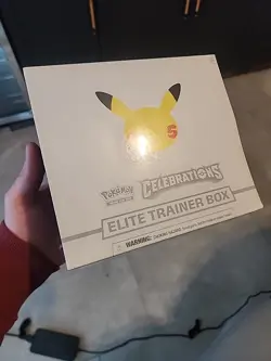 Pokemon TCG: 25th Anniversary Celebrations Elite Trainer Box (2021) 820650809439 - Image 2