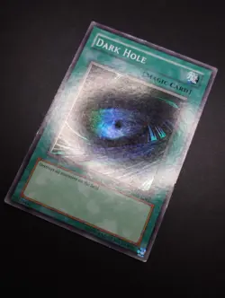 YUGIOH 2002 | DARK HOLE | LOB-E041 | OLD PRINT (MAGIC) | VG - EXCELLENT - Image 3