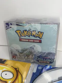 Pokemon TCG Sword & Shield - Chilling Reign Booster Box & BONUS ART 820650818462 - Image 4