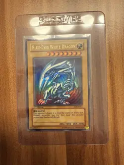 Yu-Gi-Oh! Blue-Eyes White Dragon SDK-E001 Ultra Rare English - Image 1