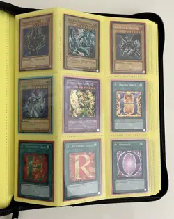 Yugioh Vintage 9 Foil/360 Card Binder Lot Dark Magician Blue-Eyes Red-Eyes 2002 - Image 2