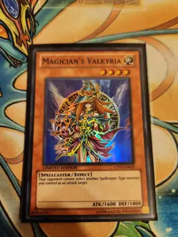 Yu-gi-oh! Magician's Valkyria Super Rare 2010 Collectors Tins CT07-EN022 LP - Image 1