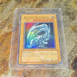 Yu-Gi-Oh! Blue-Eyes White Dragon SDK-001 Kaiba Unlimited Ultra Rare Holo - Image 1