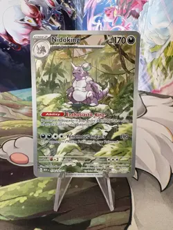 Pokemon TCG Nidoking Scarlet and Violet 151 Illustration Rare Card 174/165 - Image 1