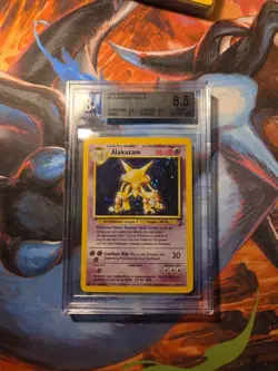 Alakazam Holo NM-MT #1 Base Set 2 Pokemon 2000 BECKETT 8.5 WOW LOOK - Image 1